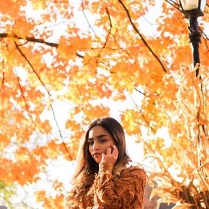 Meet your Posher, Claudia